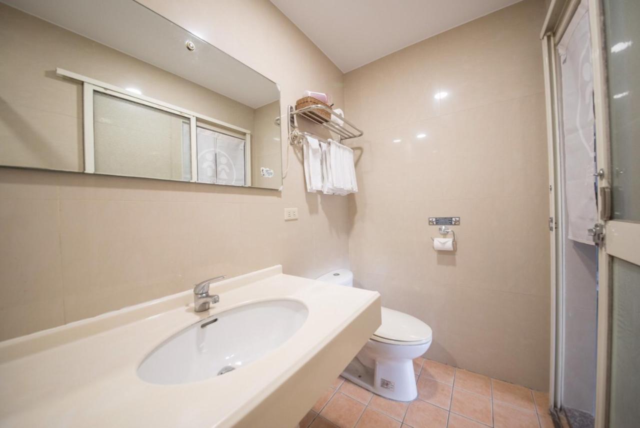 יוצ'י Deer Traveler Hostel מראה חיצוני תמונה